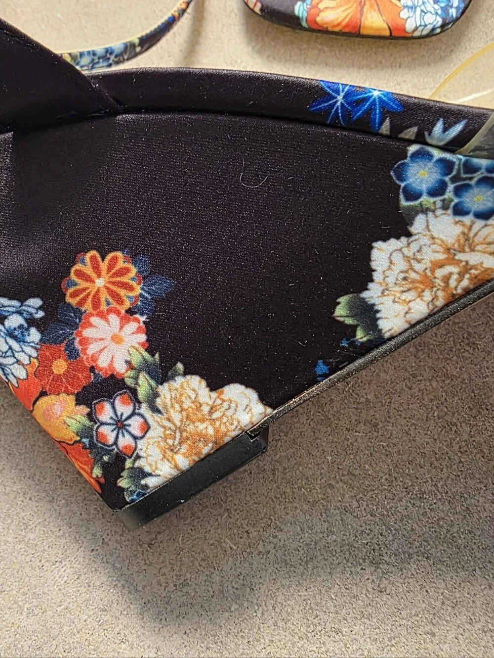 Jessica Simpson Arlisa Wedge Black Multicolor Floral Sz 8M